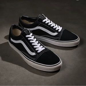 Old school skate shoes
